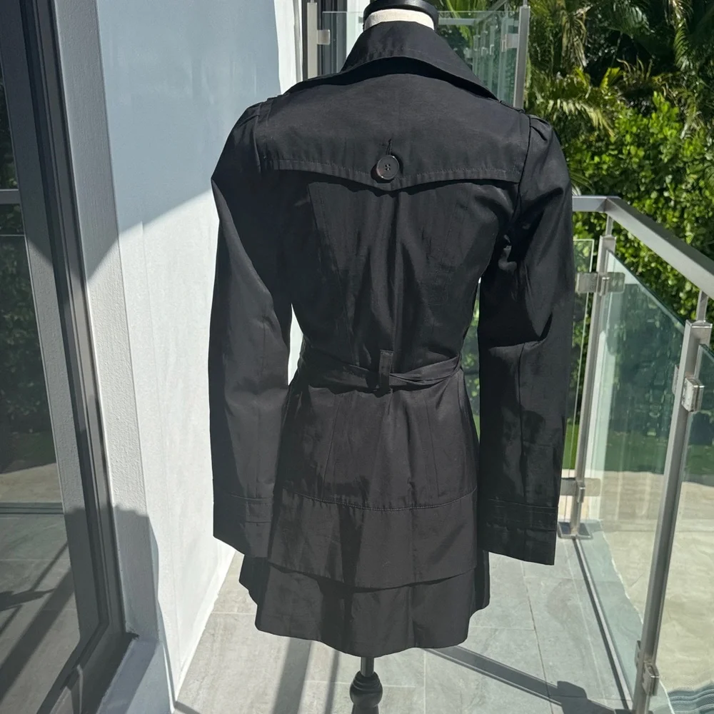 Black Rivet Belted Short Trench Coat extra small NWOT comfort polished girly BTS